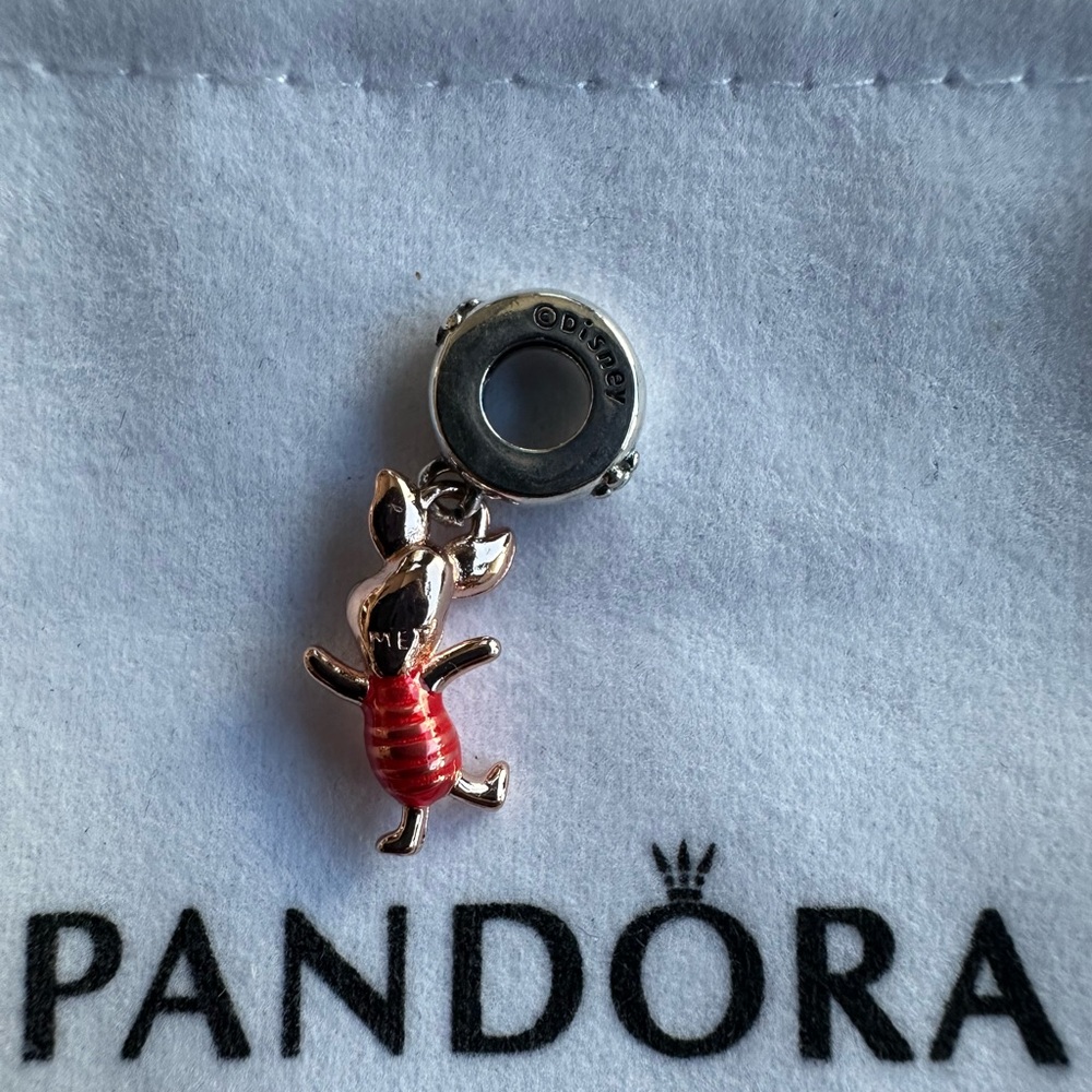 Disney x PANDORA Winnie The Pooh Piglet Dangle Charm - Picture 2 of 2